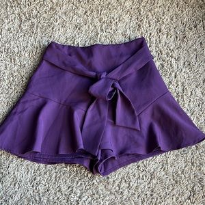 Women’s XS Zara skirt with shorts built-in. Never worn.